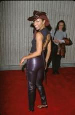 Крик 3: 308x450 / 38 Кб