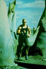 Черная дыра: 374x561 / 47 Кб