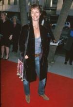 На последнем берегу: 276x400 / 19 Кб