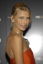 Меня там нет: 270x400 / 18 Кб