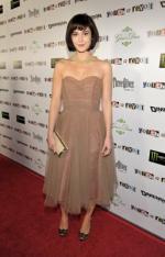 Протест молодости: 257x400 / 24 Кб