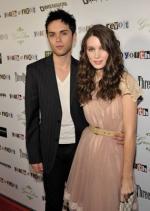 Протест молодости: 285x400 / 26 Кб