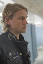 Сыны анархии: 435x653 / 38 Кб