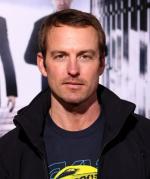 A Buried Treasure: 337x400 / 25 Кб