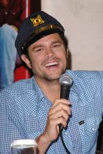 Придурки из Хаззарда: 269x400 / 32 Кб