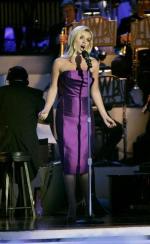 Танцы со звездами: 394x640 / 44 Кб