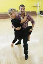 Танцы со звездами: 439x640 / 38 Кб