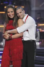 Танцы со звездами: 426x640 / 44 Кб