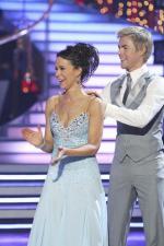 Танцы со звездами: 427x640 / 52 Кб