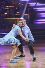 Танцы со звездами: 427x640 / 49 Кб