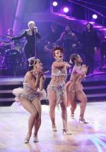 Танцы со звездами: 445x640 / 57 Кб