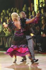 Танцы со звездами: 422x640 / 55 Кб