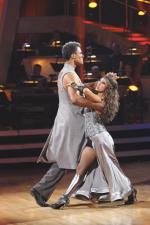 Танцы со звездами: 427x640 / 45 Кб