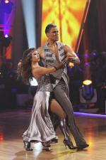 Танцы со звездами: 427x640 / 48 Кб