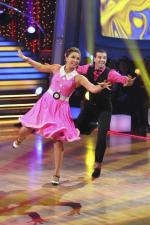 Танцы со звездами: 427x640 / 57 Кб