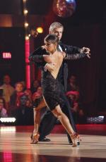 Танцы со звездами: 418x640 / 41 Кб