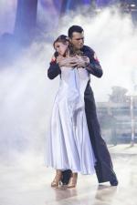 Танцы со звездами: 427x640 / 35 Кб