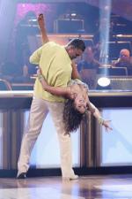 Танцы со звездами: 427x640 / 45 Кб