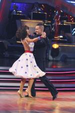 Танцы со звездами: 427x640 / 50 Кб