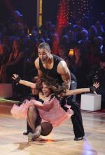 Танцы со звездами: 437x640 / 49 Кб