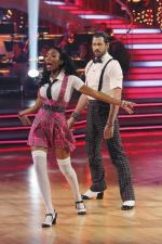 Танцы со звездами: 428x640 / 59 Кб