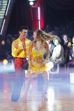 Танцы со звездами: 427x640 / 47 Кб