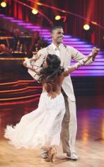 Танцы со звездами: 397x640 / 48 Кб