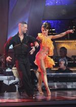 Танцы со звездами: 461x640 / 51 Кб