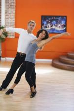 Танцы со звездами: 427x640 / 39 Кб