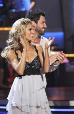 Танцы со звездами: 418x640 / 45 Кб