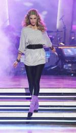 Танцы со звездами: 368x640 / 44 Кб