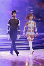 Танцы со звездами: 427x640 / 49 Кб