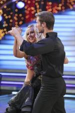 Танцы со звездами: 427x640 / 50 Кб