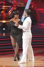 Танцы со звездами: 427x640 / 48 Кб