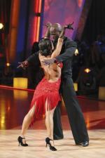 Танцы со звездами: 427x640 / 44 Кб