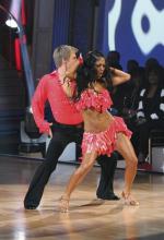 Танцы со звездами: 438x640 / 49 Кб