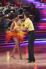 Танцы со звездами: 427x640 / 54 Кб