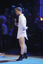 Танцы со звездами: 427x640 / 37 Кб