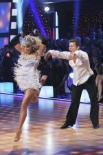 Танцы со звездами: 427x640 / 58 Кб