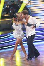 Танцы со звездами: 427x640 / 58 Кб