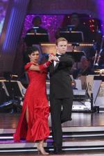 Танцы со звездами: 427x640 / 53 Кб