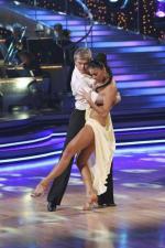 Танцы со звездами: 427x640 / 54 Кб