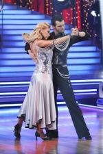 Танцы со звездами: 427x640 / 60 Кб