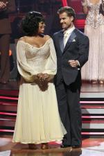 Танцы со звездами: 427x640 / 53 Кб