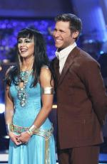 Танцы со звездами: 416x640 / 49 Кб