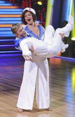 Танцы со звездами: 413x640 / 49 Кб