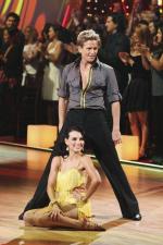 Танцы со звездами: 427x640 / 52 Кб