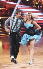 Танцы со звездами: 399x640 / 56 Кб