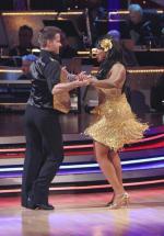 Танцы со звездами: 448x640 / 58 Кб