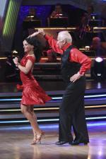 Танцы со звездами: 427x640 / 53 Кб